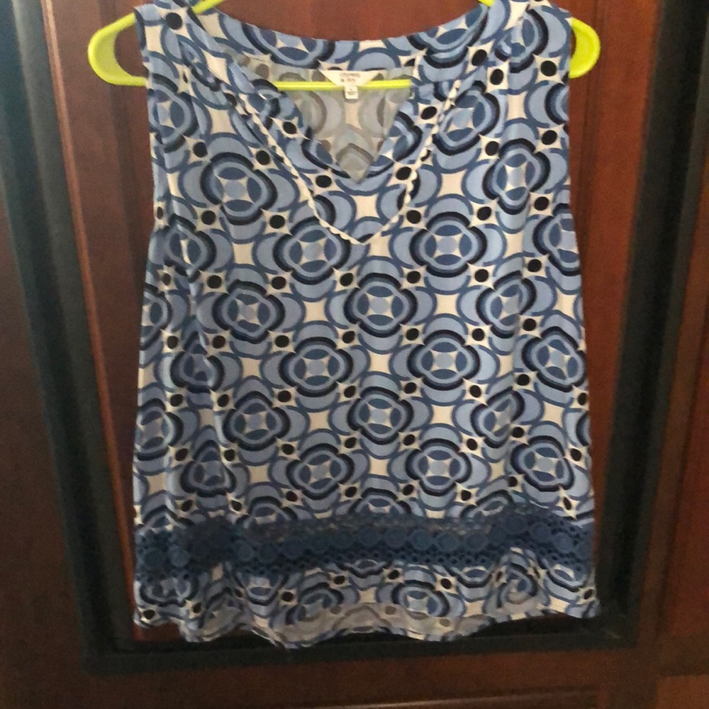 Printed sleeveless blouse